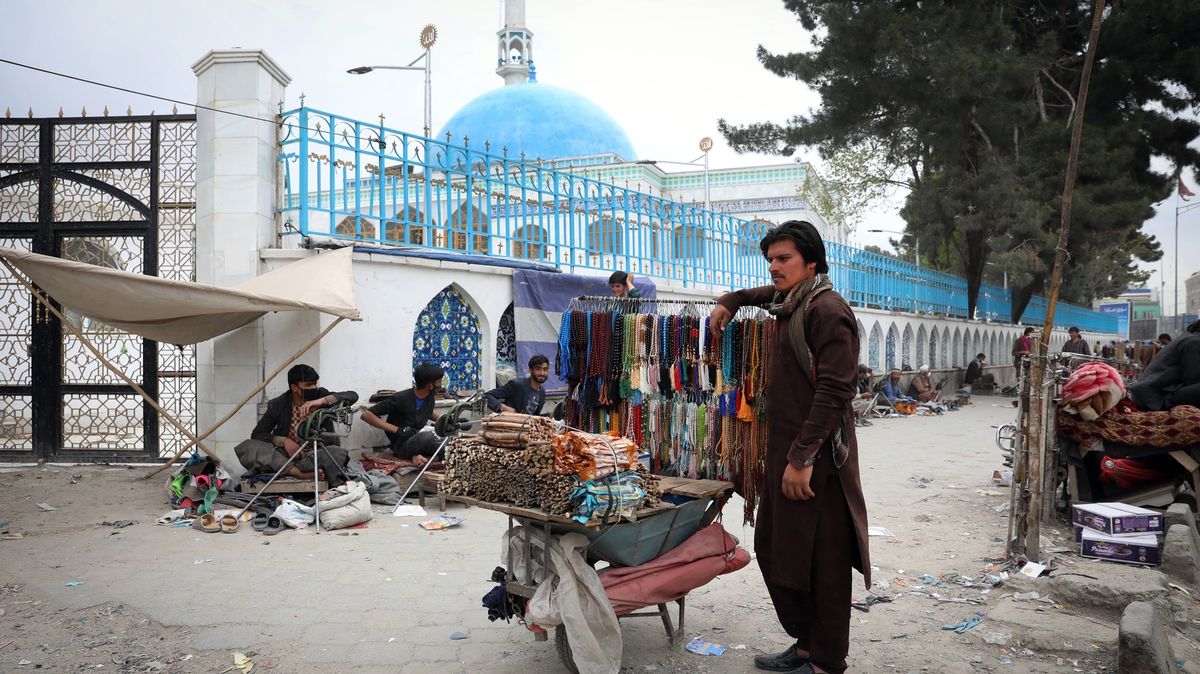 Tři mrtví a patnáct zraněných po útoku u Kábulu